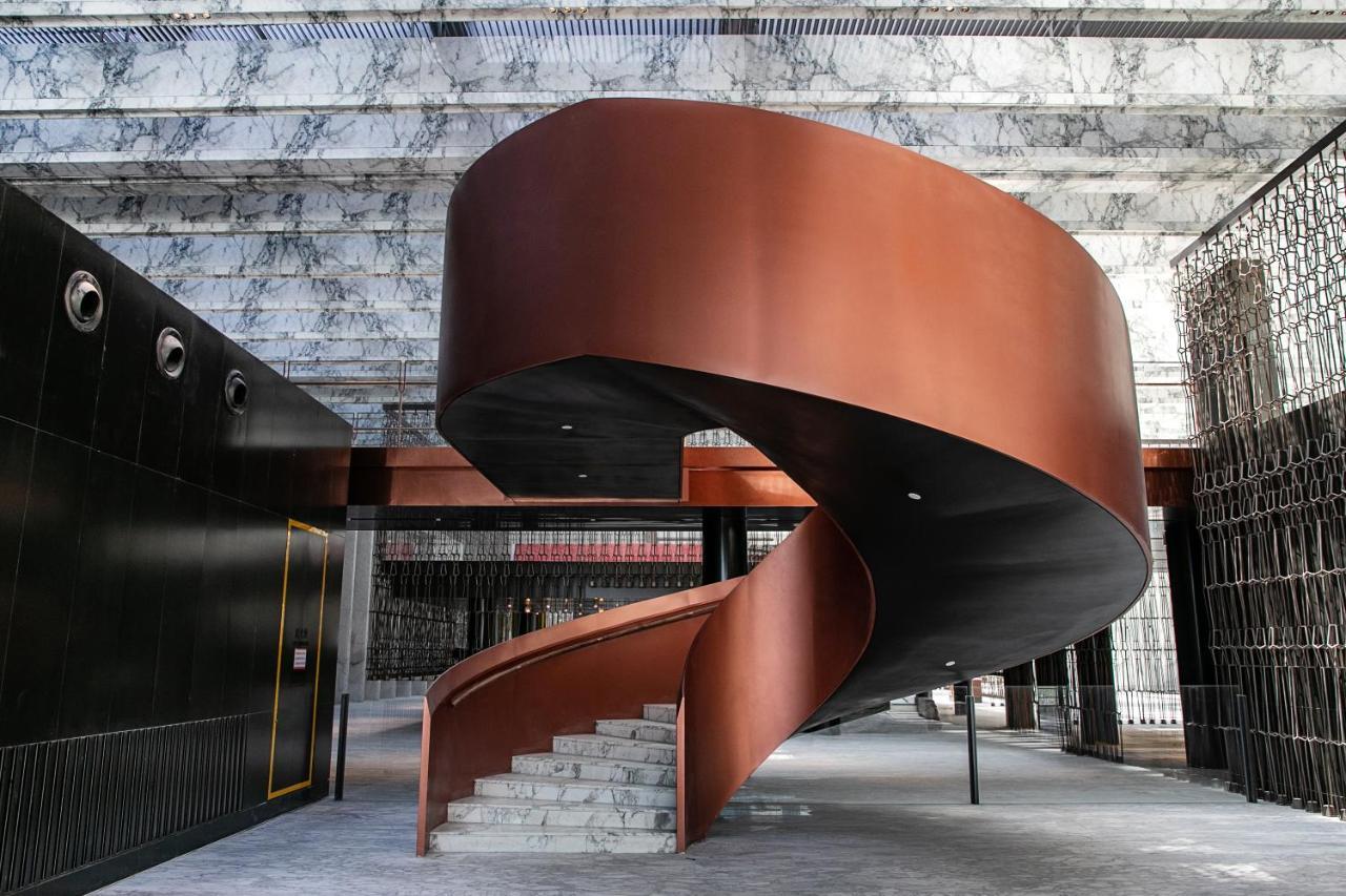 Hotel Mumian Beijing Daxing International Airport, Part Of Hyatt Exterior foto Spiral staircase